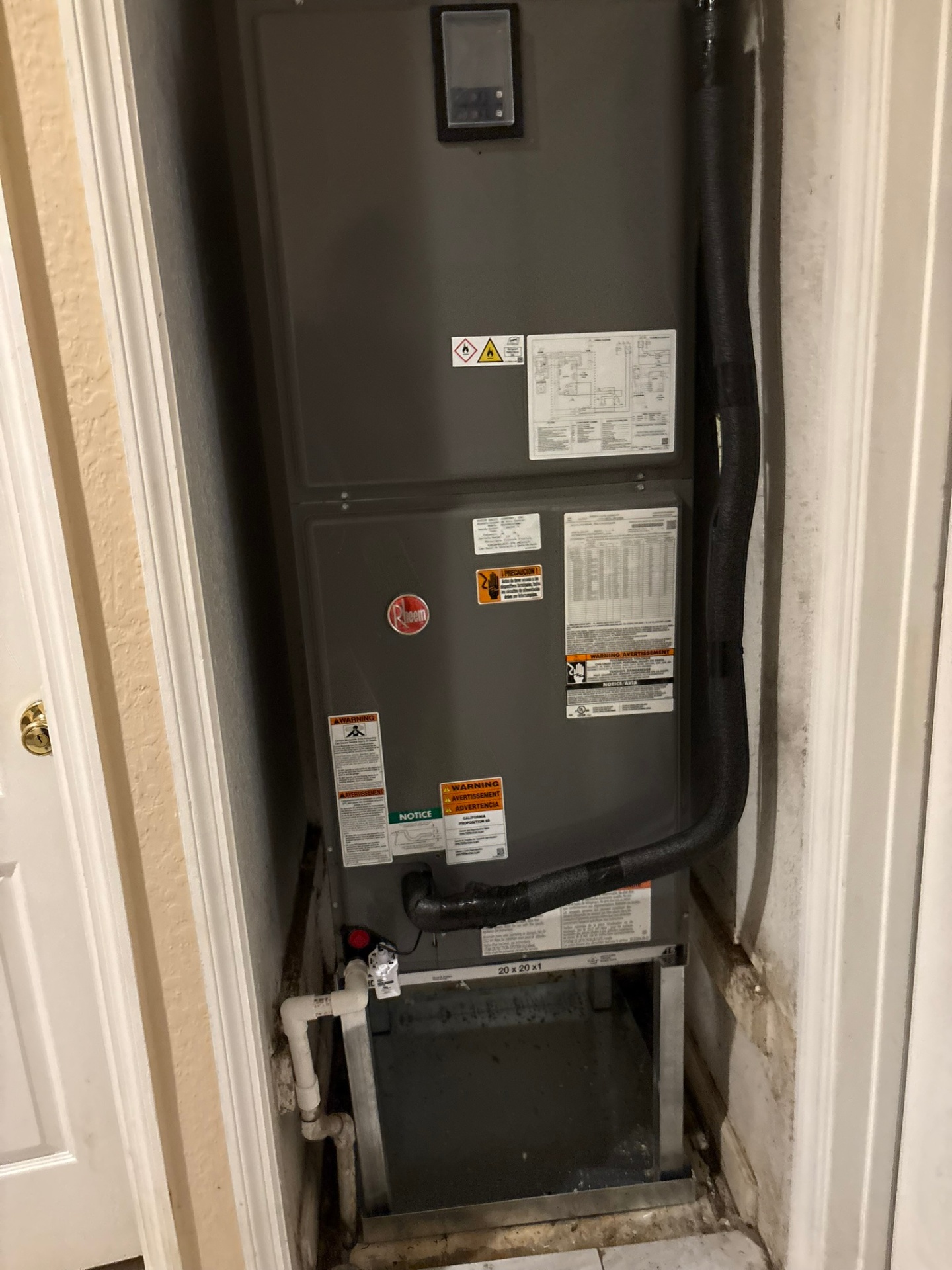 Indoor unit closet install
